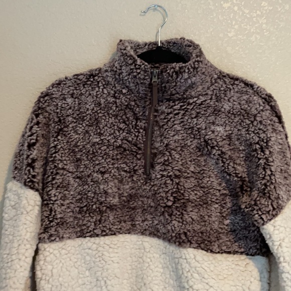 Elodie Teddy Half Zip Pullover Two Toned Purple and Cream Size Xsmall EUC - Picture 4 of 10